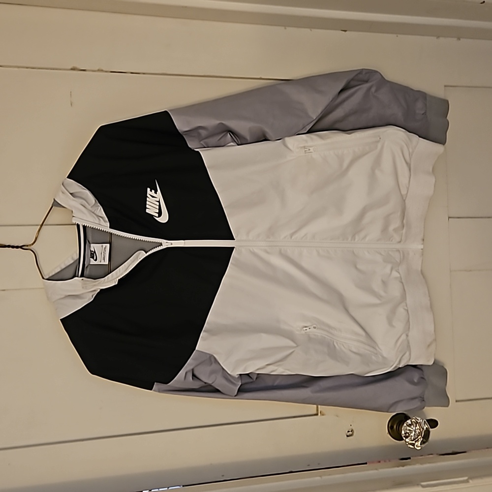 Nike windbreaker